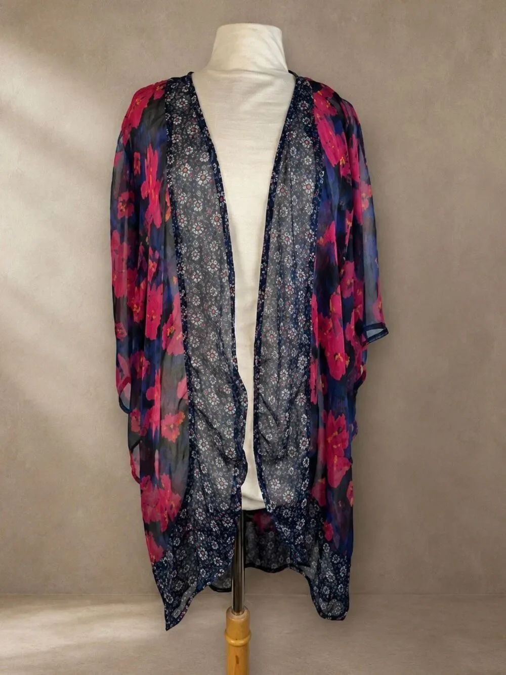 Hollister One Size Sheer Floral Kimono Cover Up Navy Pink Boho Lightweight
